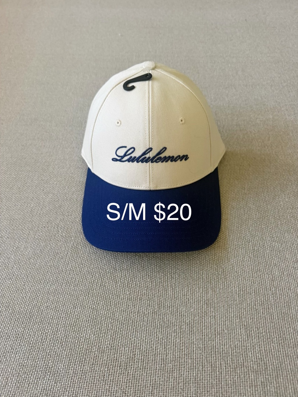 lululemon athletica Two-Tone Baseball Cap - White and Navy